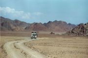 Wir durchfahren die Namib - Wüste